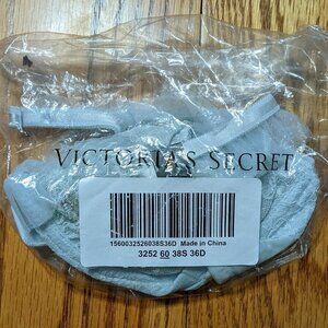 PINK Victoria's Secret Dream Angels Unlined Plunge, Light Blue Lace Bra